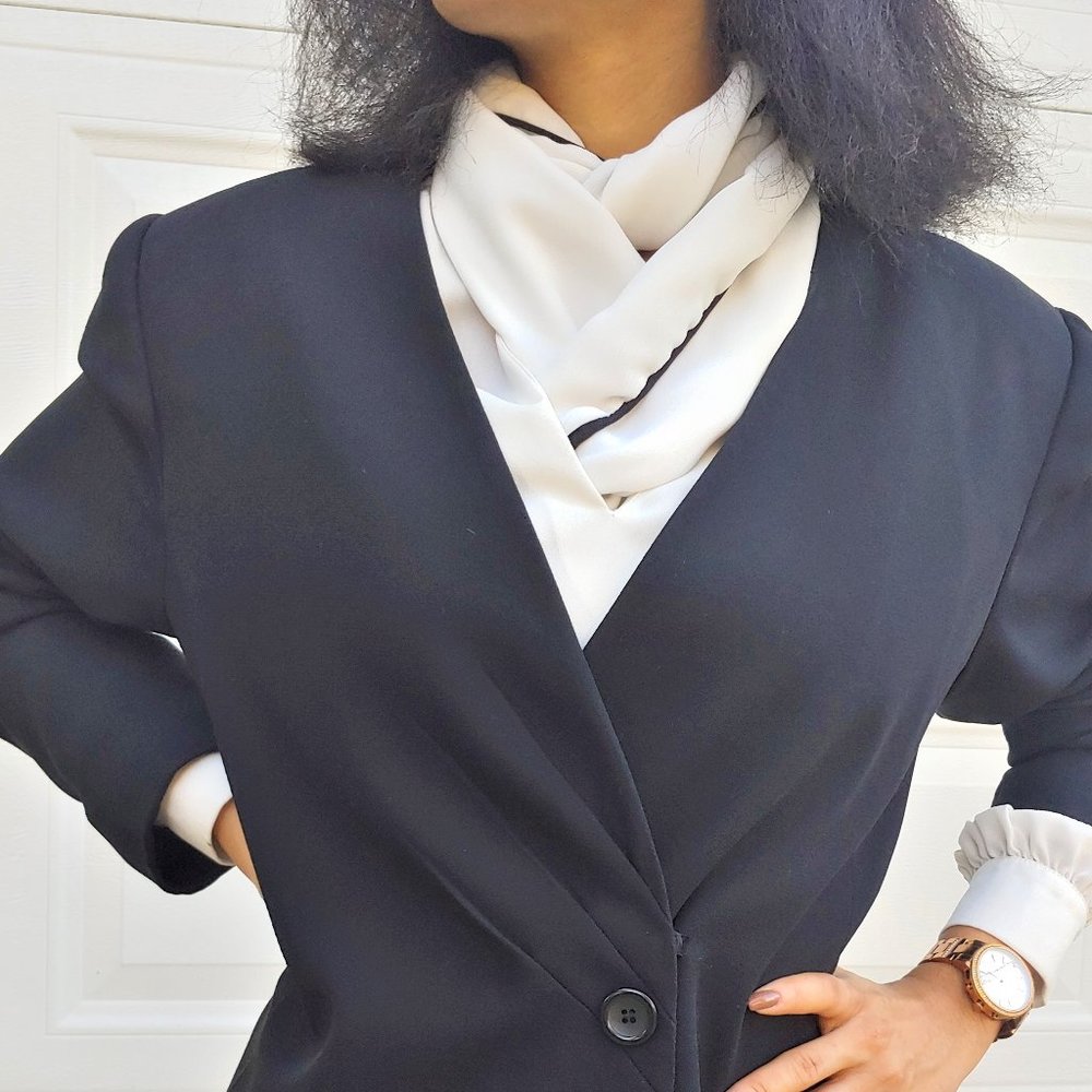Black Single-Snap Closure Double-Breasted Blazer - image 5